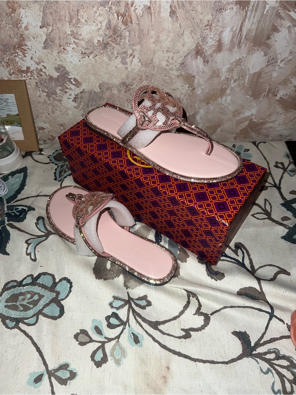 Tory Burch Rose Gold Crystal Logo Thong Sandals - Picture 2 of 6